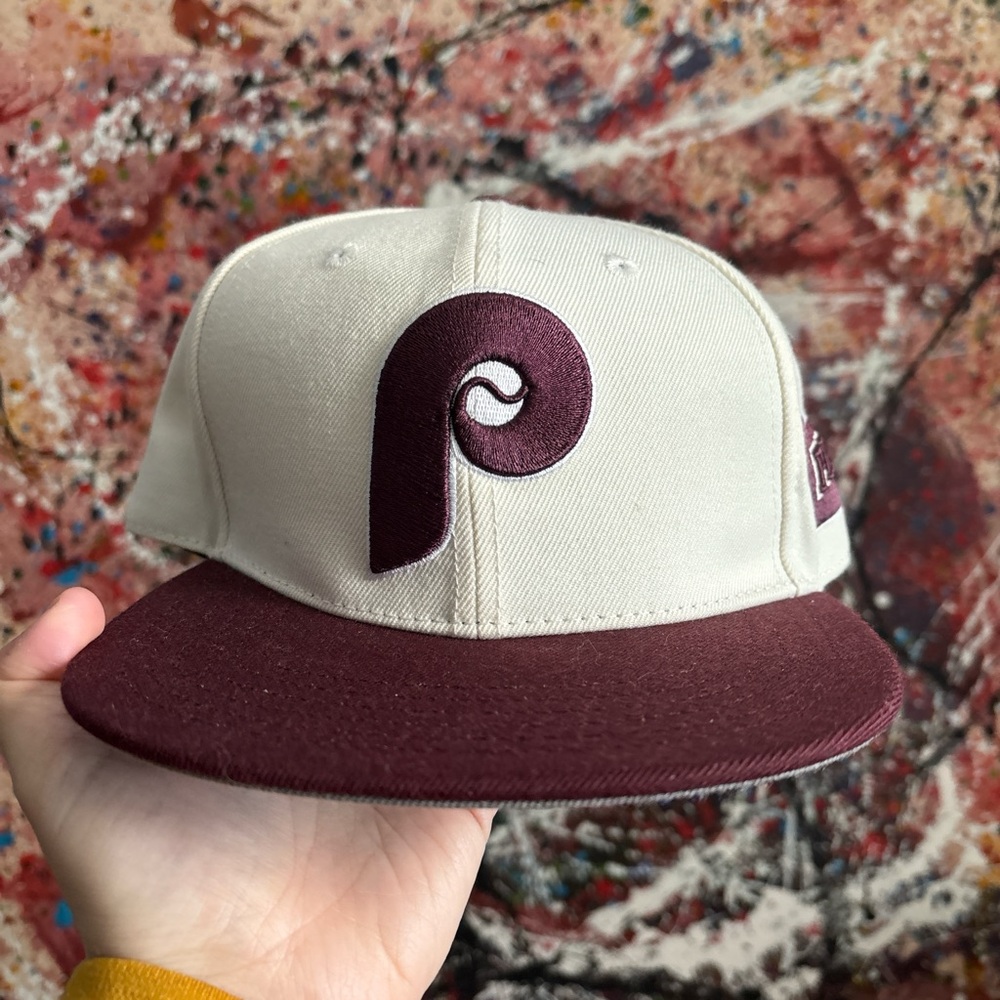 EUC Cooperstown Philadelphia Phillies Retro Snapback w/ Leather Details - Picture 1 of 6